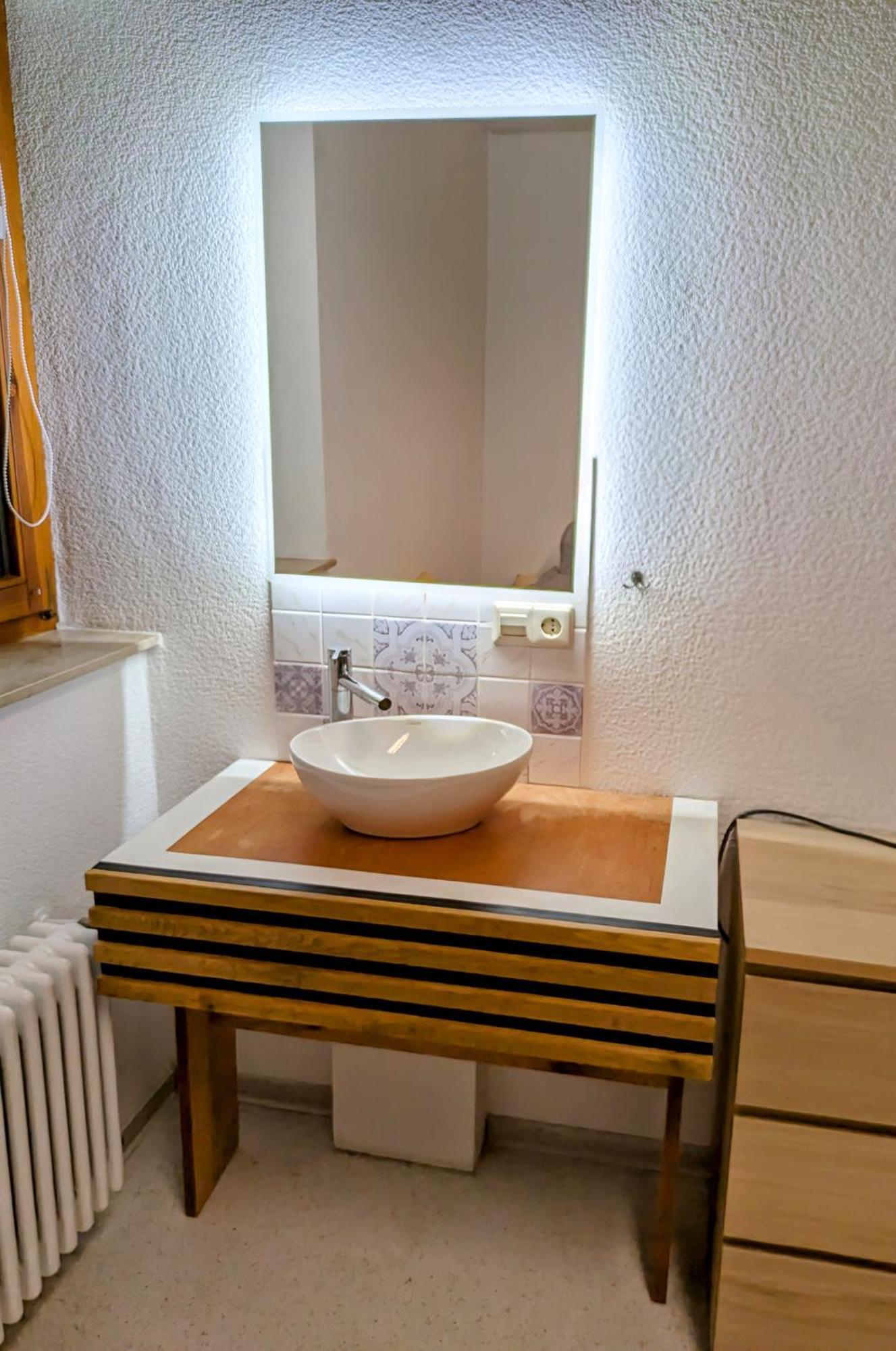 4 Zimmer Geraeumige Und Ruhig Gelegene Ferien- Und Monteurwohnung Nur Fuer Sie Allein Aujvari Vermietungen Spiegelberg Экстерьер фото